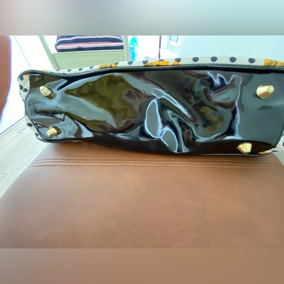 Betsey Johnson Golden Bow with Vegan “Patent Leather” Satchel ✨💫🎀 - Picture 7 of 13